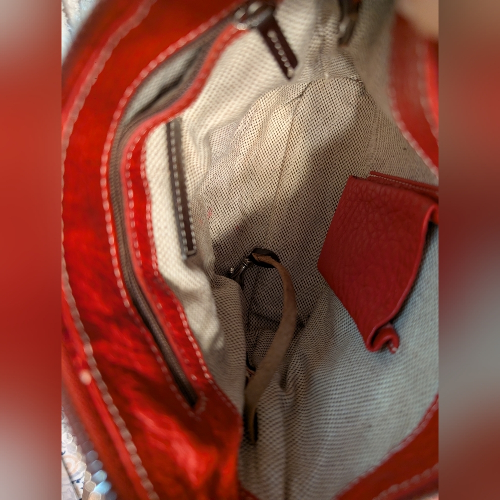 Dooney & Bourke Red Leather Shoulder Crossbody Bag In Good Preowned Condition! - Picture 9 of 12